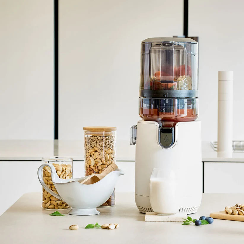 Hurom Slow Juicer E50ST White